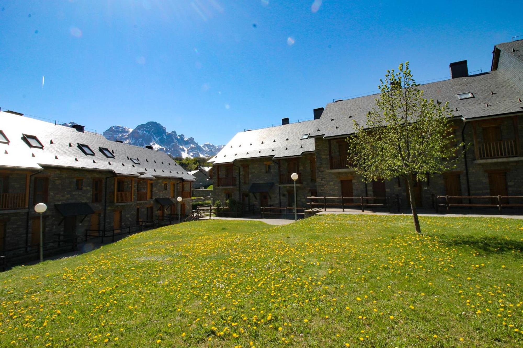 Villa Nuria Tramacastilla de Tena Esterno foto